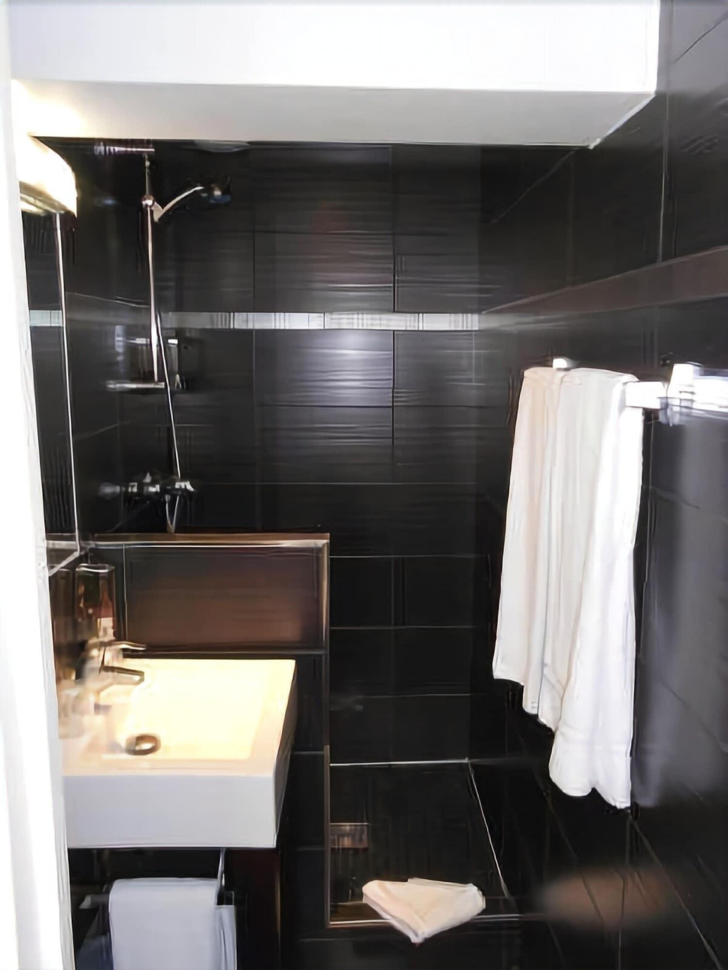 Hotel Du Leman Párizs Kültér fotó